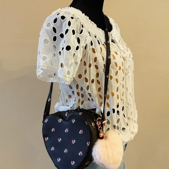 Halo short sleeved white blouse - Picture 5 of 7